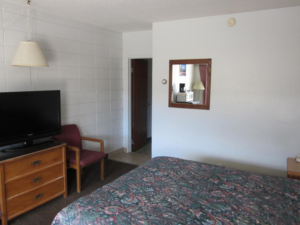 Camelot Court Motel Prince George Kamer foto