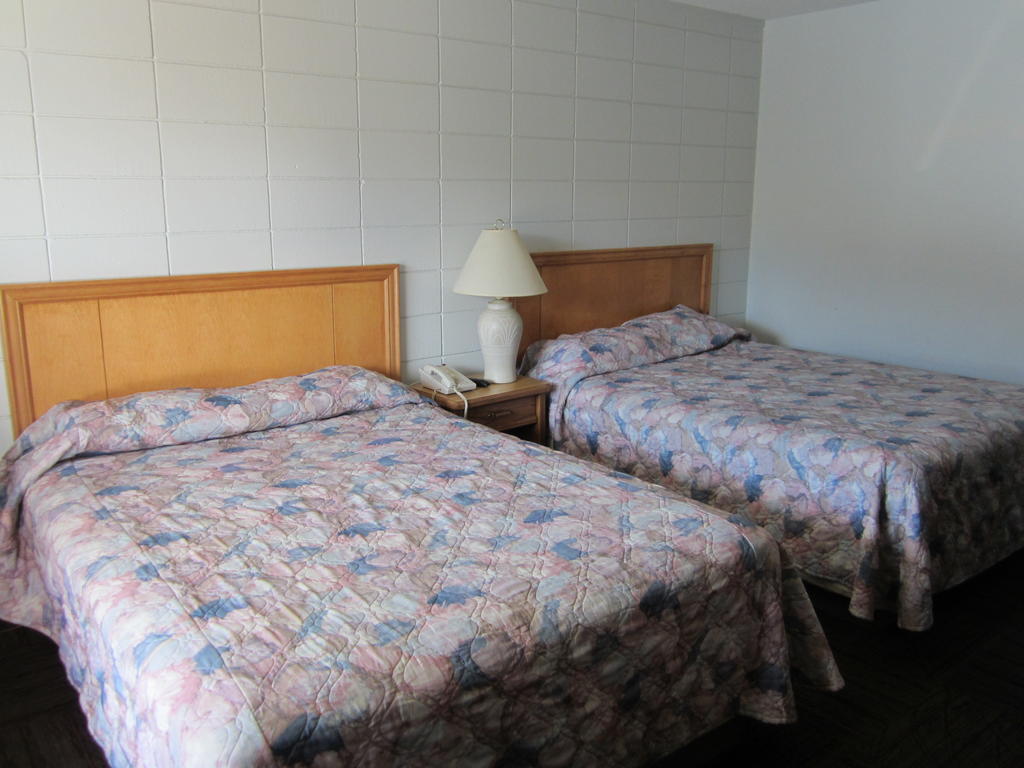 Camelot Court Motel Prince George Kamer foto